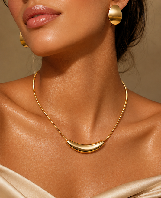 SORVE Minimalist Crescent Gold Snake Chain Necklace – 18K Gold Plated & Anti-Tarnish