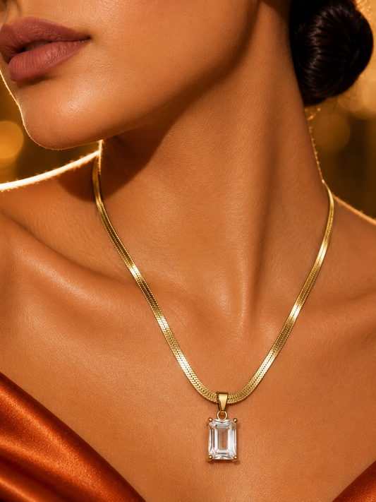 SORVE Elegant Solitaire Pendant Necklace – Premium Gold Finish