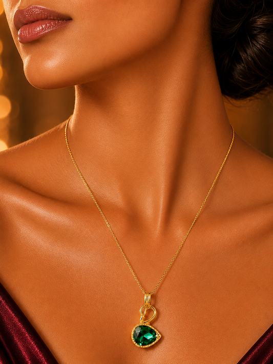 SORVE Emerald Crystal Pendant Necklace