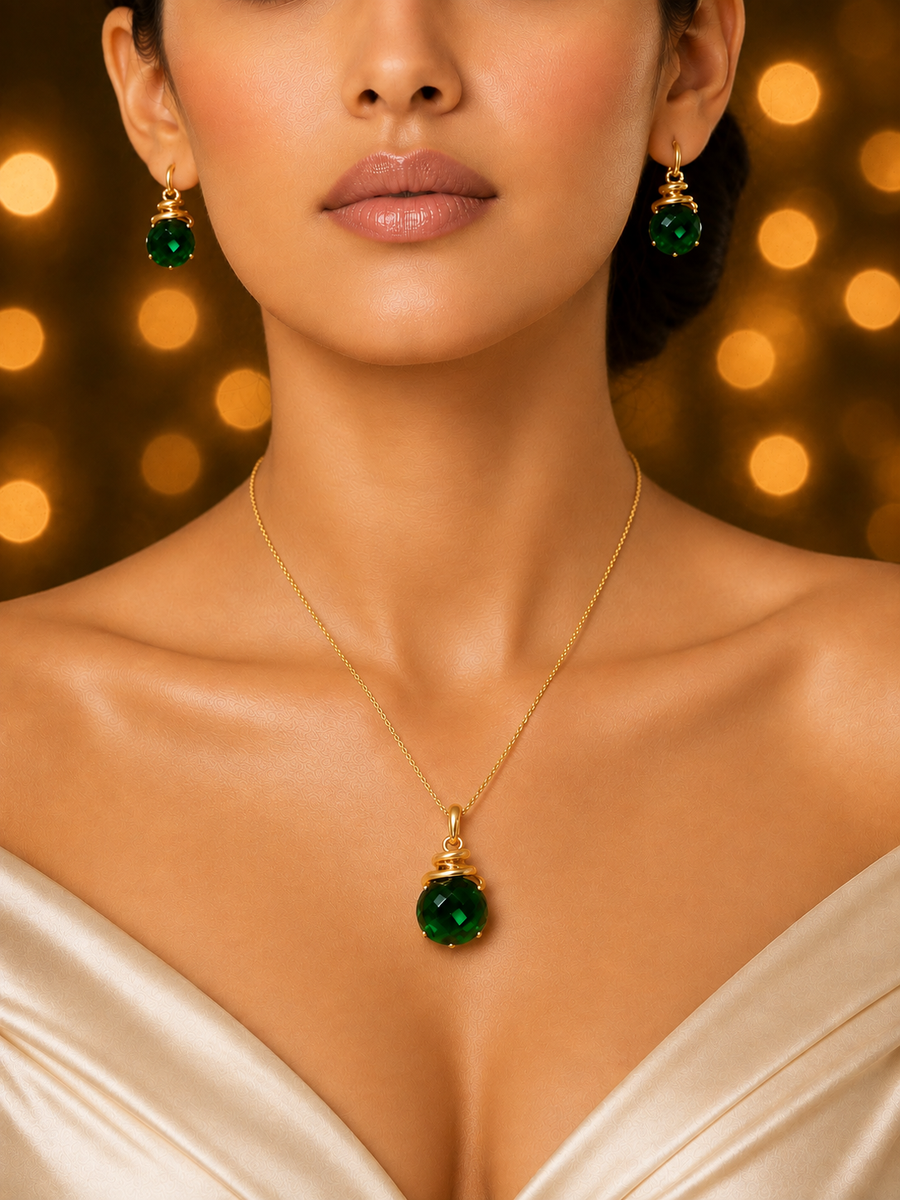 SORVE Emerald Green Crystal Pendant & Earrings Set