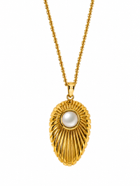 SORVE Gold Leaf Pearl Pendant Necklace