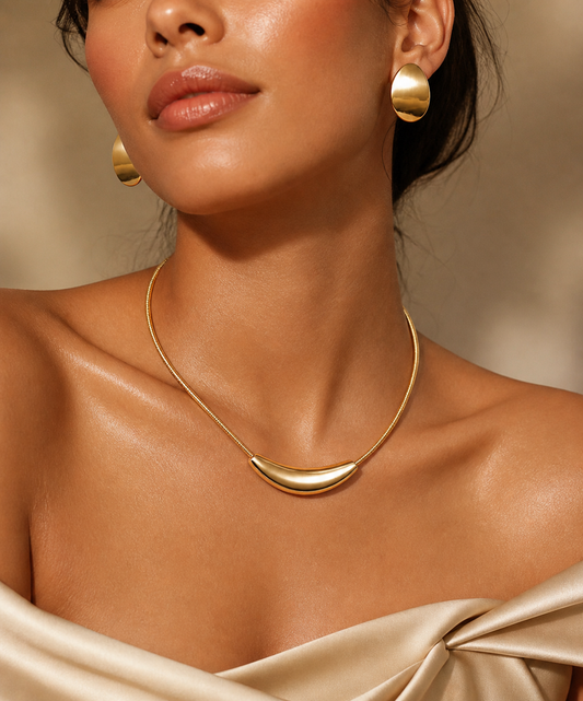 SORVE Minimalist Crescent Gold Snake Chain Necklace – 18K Gold Plated & Anti-Tarnish