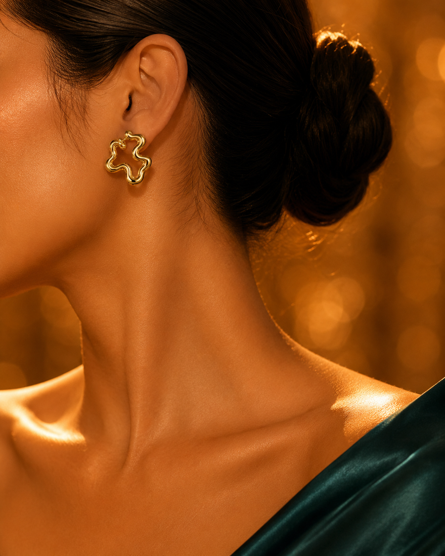 SORVE Gold Wave Hoop Earrings | Bold Luxury Jewelry