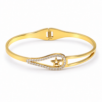 SORVE Crystal Star Heart Bracelet – Luxury Gold Cuff