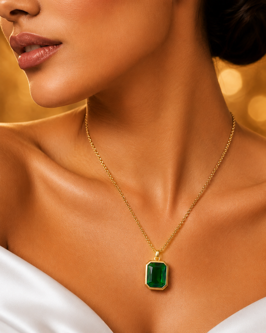 SORVE Minimal Green Stone Necklace – Luxury Everyday Jewelry