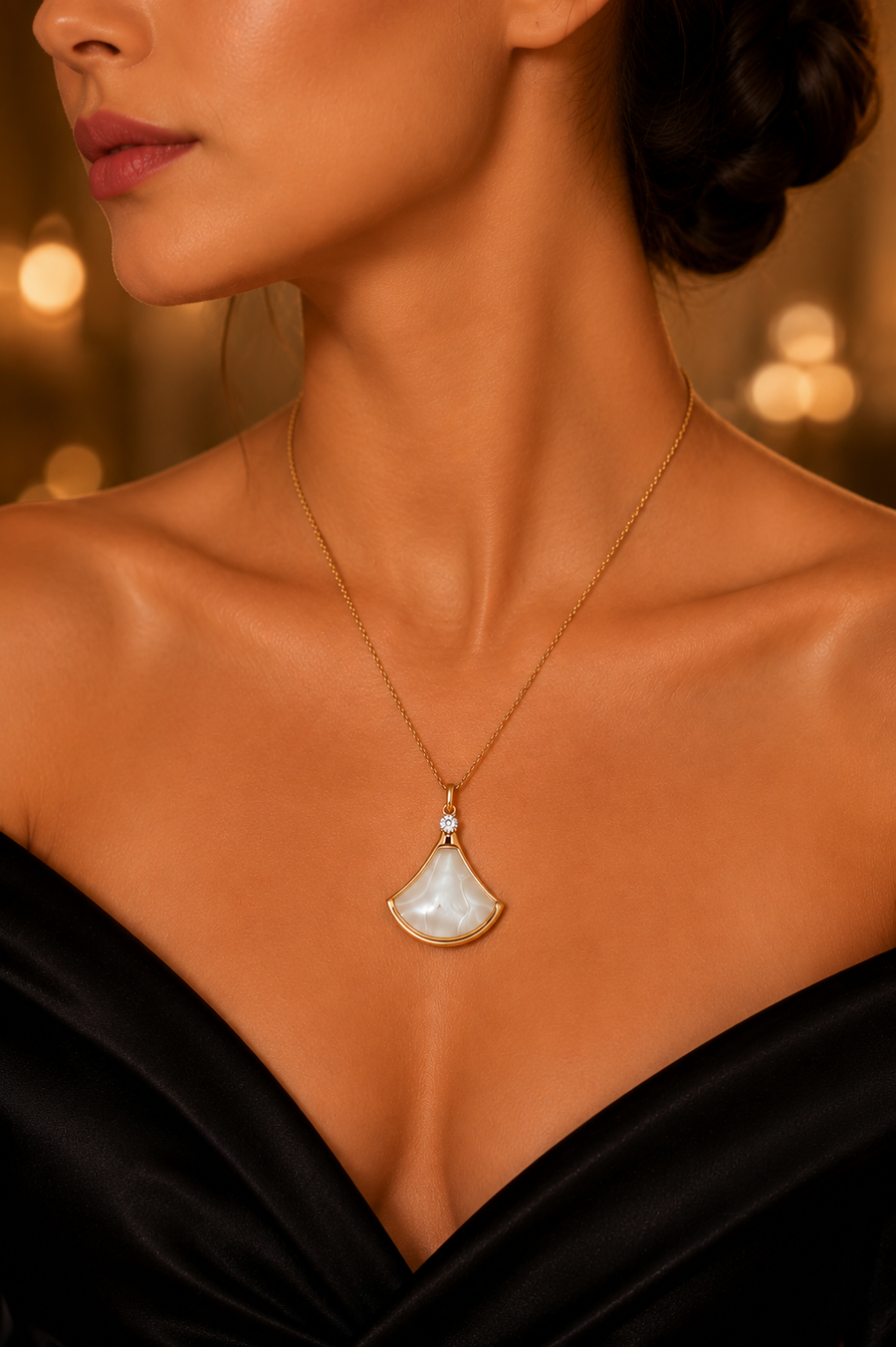 SORVE White Shell Pendant Necklace for Women
