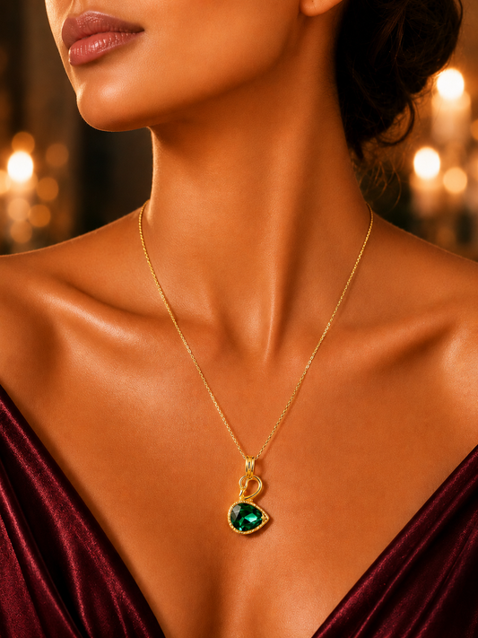 SORVE Emerald Crystal Pendant Necklace
